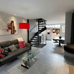 Charming Townhouse With Garden In The Of Ferienhaus Paris